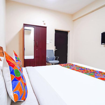 Fabexpress Uv Residency - 700M From Coimbatore International Airport Irugur Exterior foto